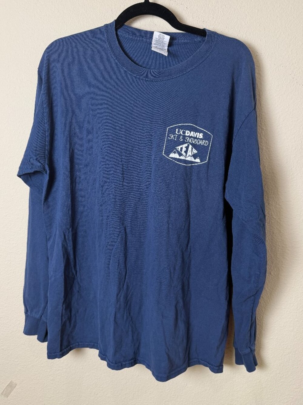 Gildan Navy Blue Long Sleeve UC Davis Ski & Snowboard Tee